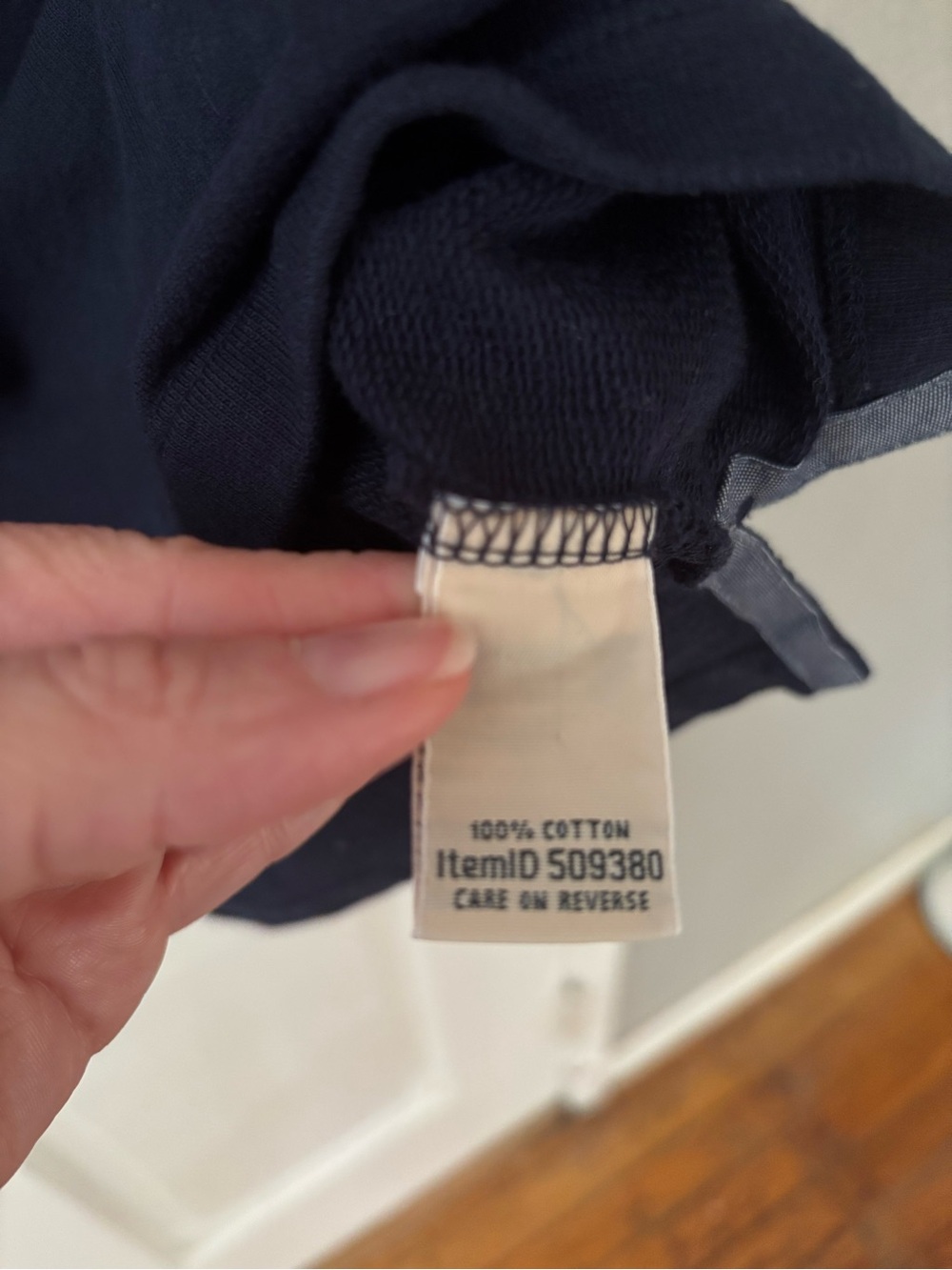 L.L.Bean Women’s Crewneck Pullover Sweatshirt M Striped Blue Red White Cotton - Picture 6 of 7